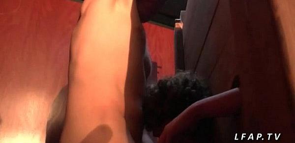  Libertine francaise grave sodomisee double penetree et fistee dans un club